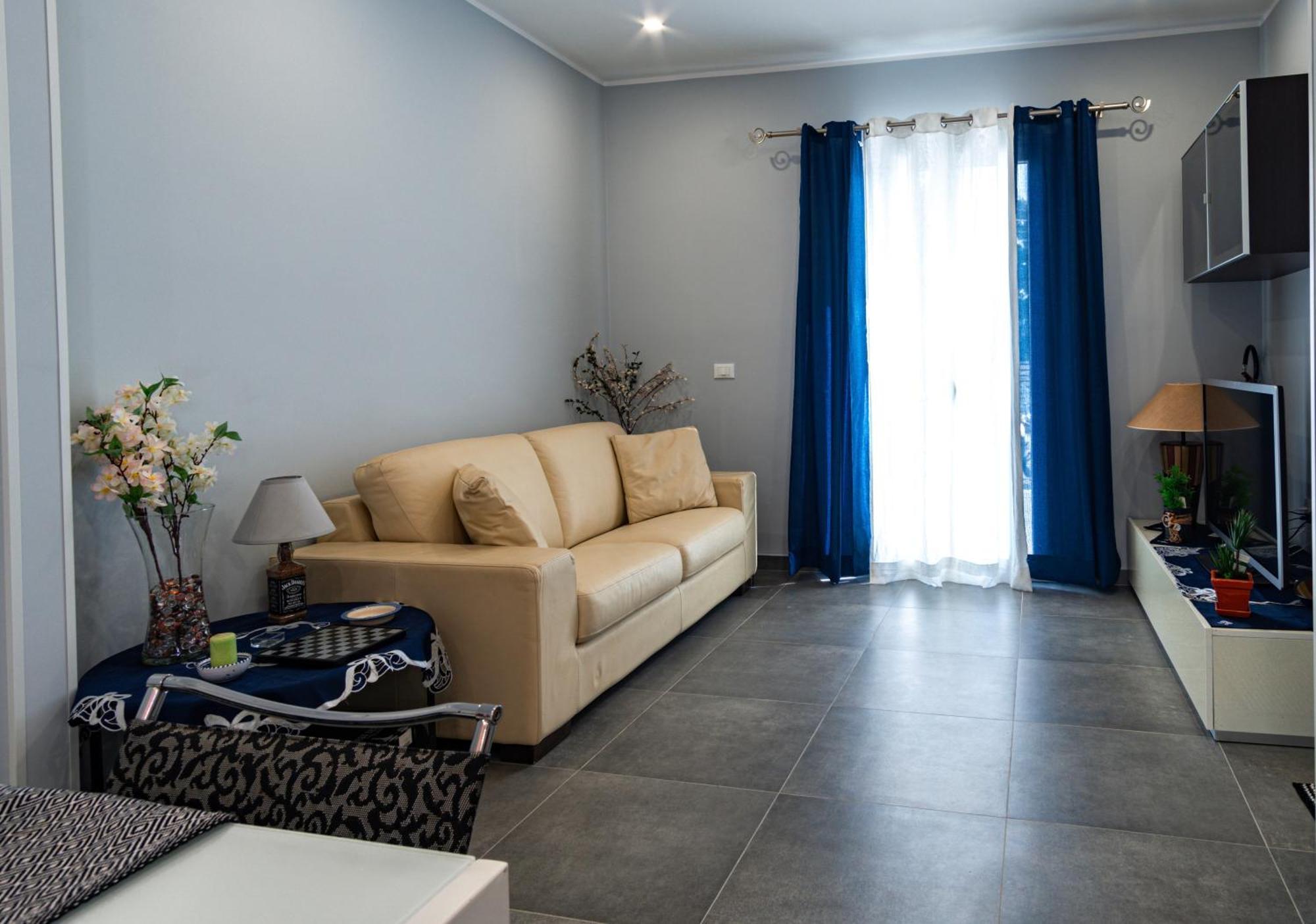 Nika Nika Holiday House Каріні Екстер'єр фото