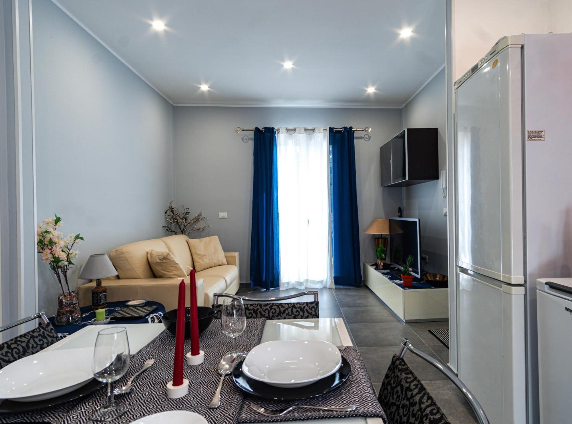 Nika Nika Holiday House Каріні Екстер'єр фото